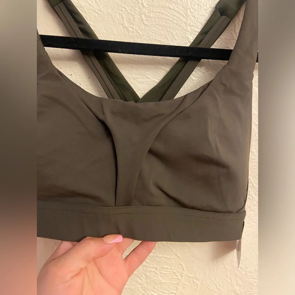 Lululemon run on bra nwt